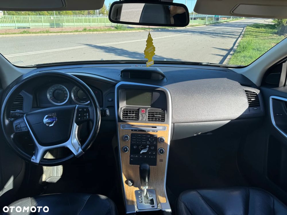 Volvo XC 60 - 6