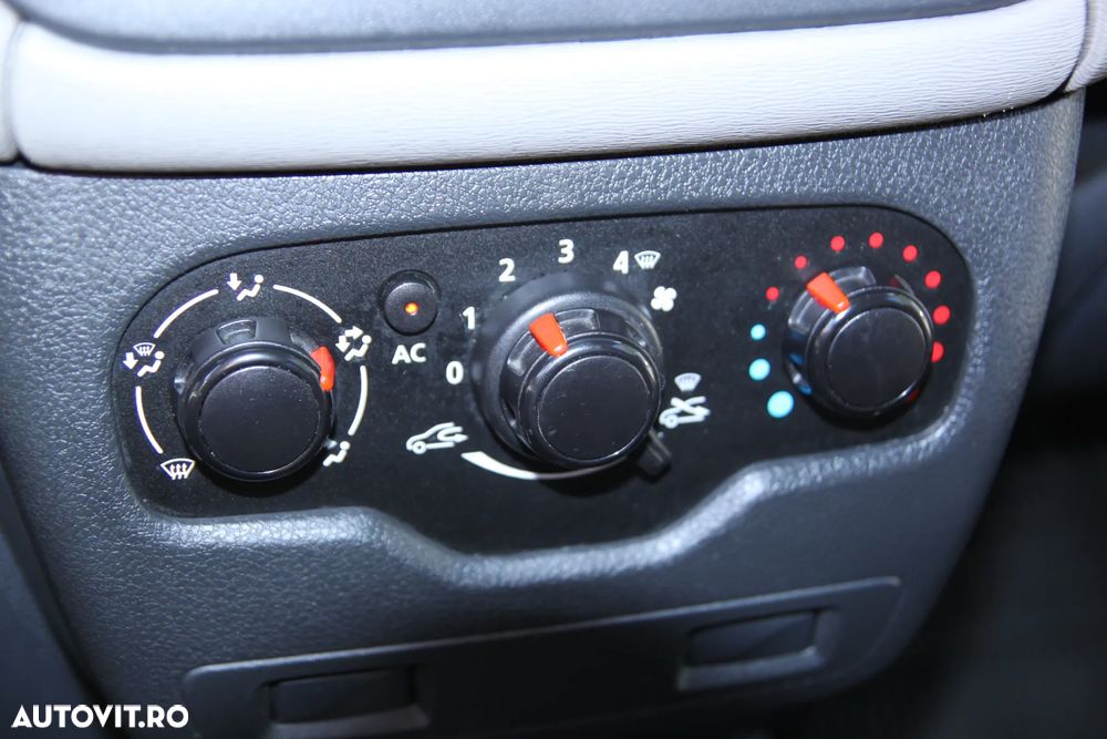 Dacia Dokker 1.5 dCi 75 CP Laureate - 27