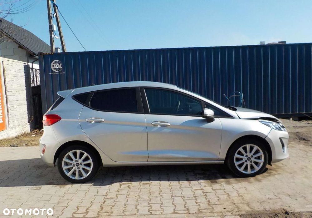 Ford Fiesta - 16