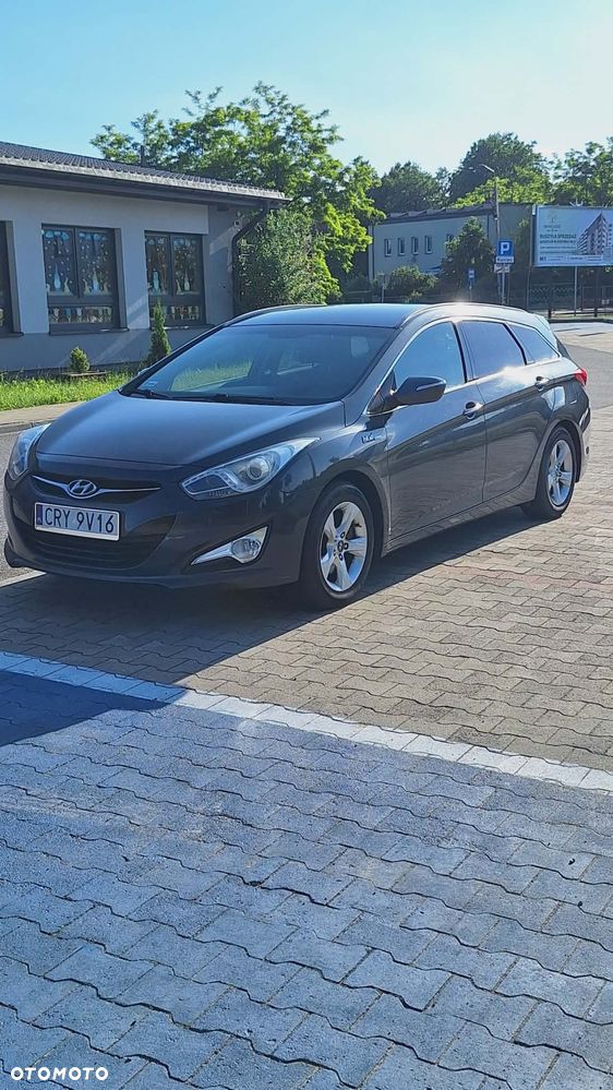 Hyundai i40 1.7 CRDi Comfort + - 5