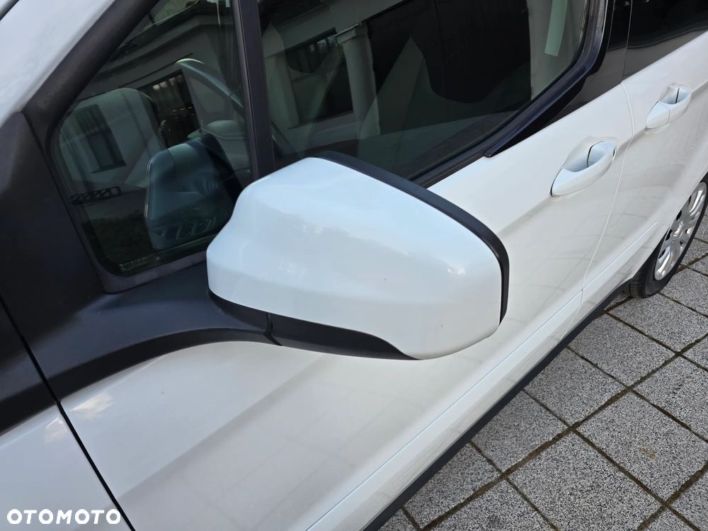 Ford Tourneo Courier 1.5 TDCi Titanium - 33