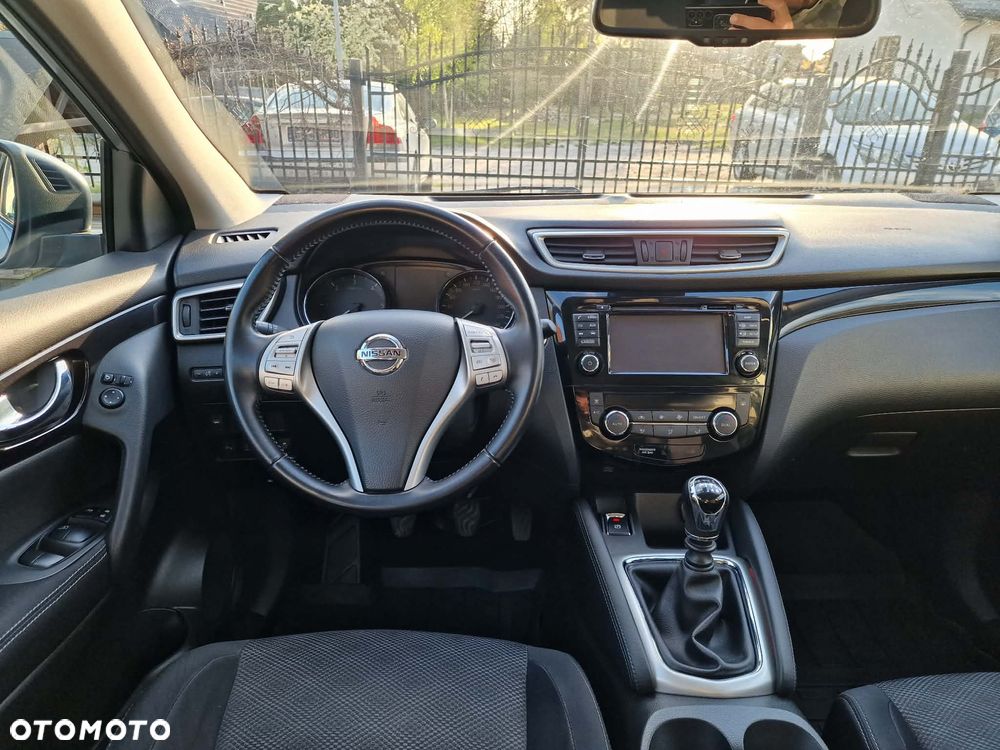 Nissan Qashqai 1.5 dCi DPF 360 - 11