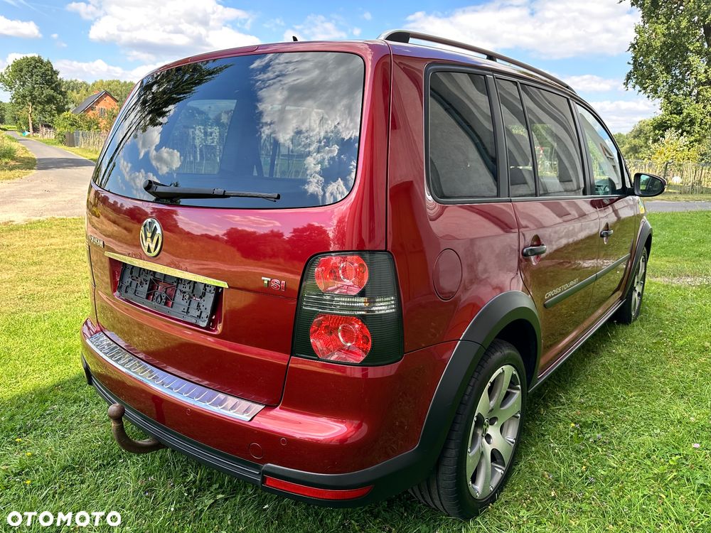 Volkswagen Touran 1.4 TSI DSG Cross - 7