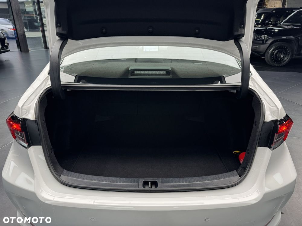 Toyota Corolla 1.8 Hybrid Comfort - 19