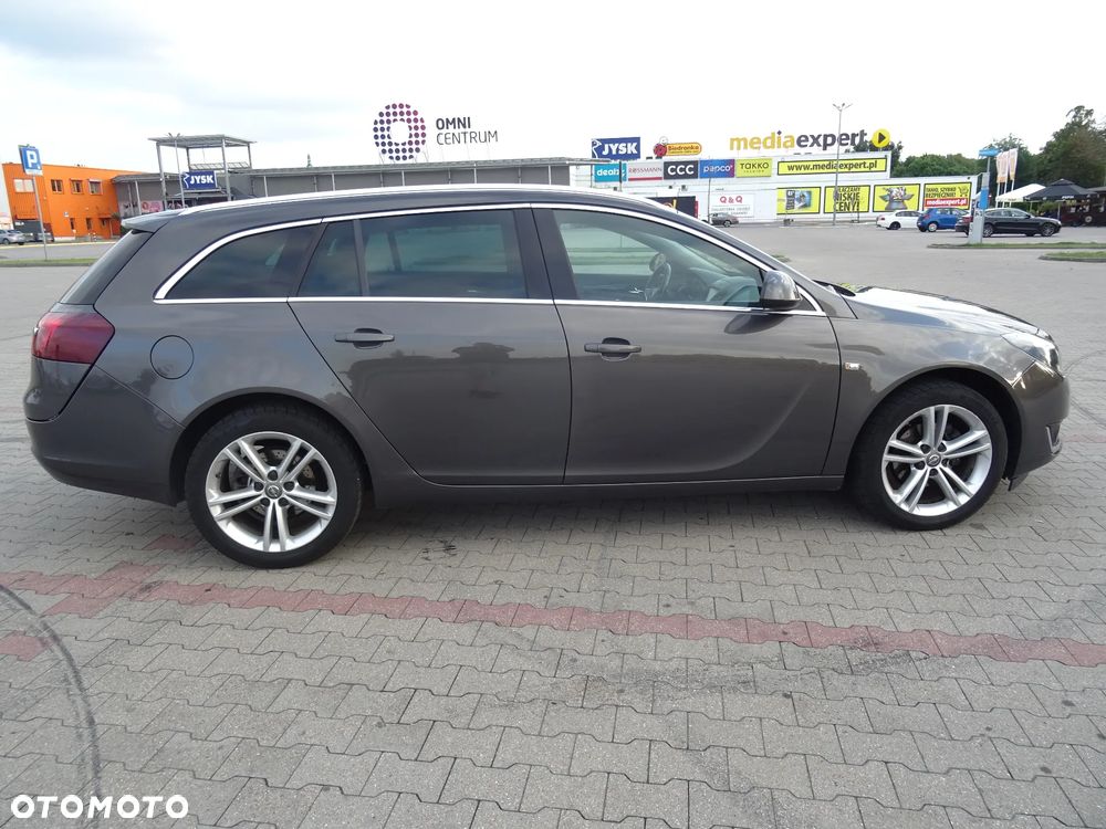 Opel Insignia 2.0 CDTI - 9