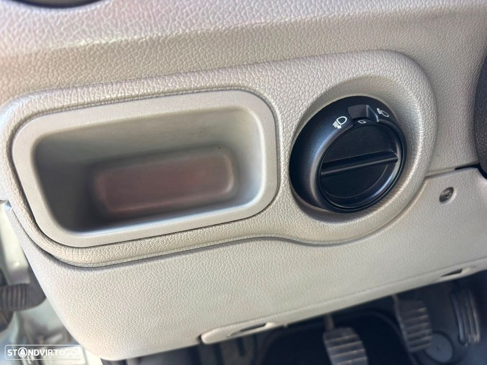 Renault Kangoo 1.5 dCI 70cv - JLL + AR CONDICIONADO - 4