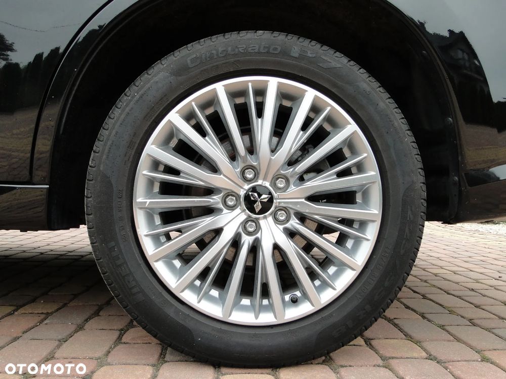 Mitsubishi Outlander Instyle + - 29