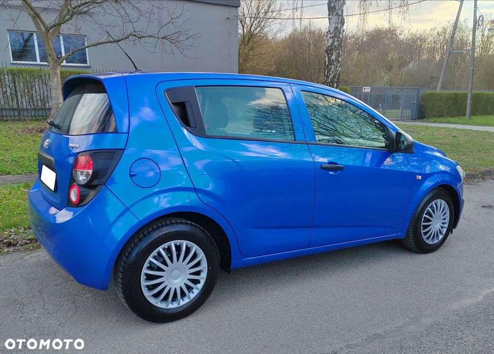 Chevrolet Aveo 1.2 LS - 11