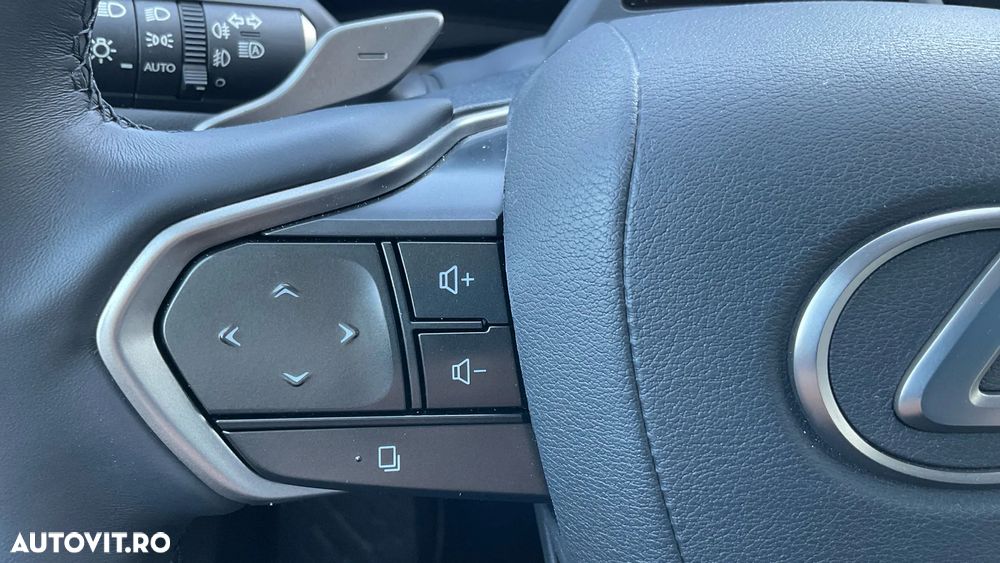 Lexus Seria NX 450h+ AWD CVT PHEV Luxury - 28