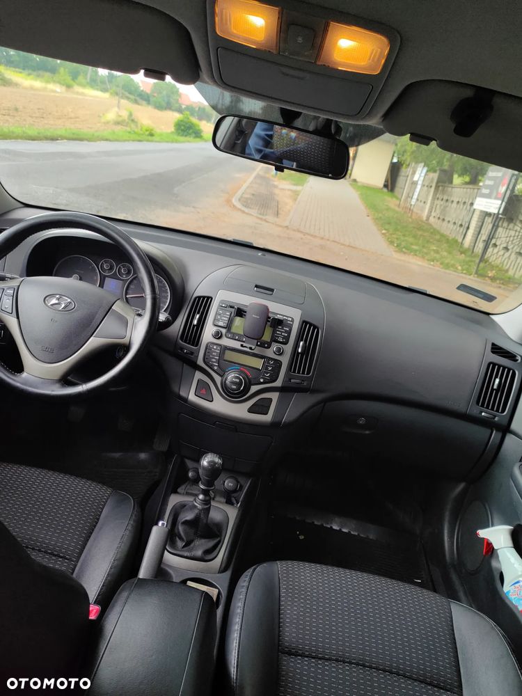 Hyundai i30 1.6 CRDi Premium - 10