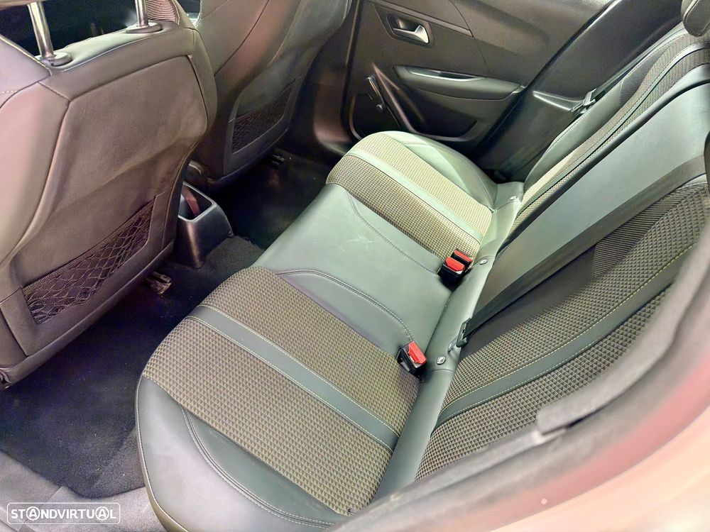 Peugeot 208 1.5 BlueHDi GT - 36