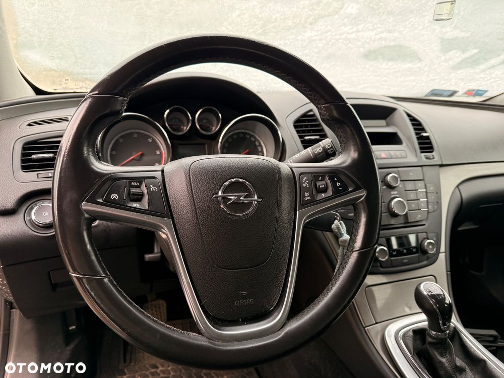 Opel Insignia 2.0 CDTI - 11