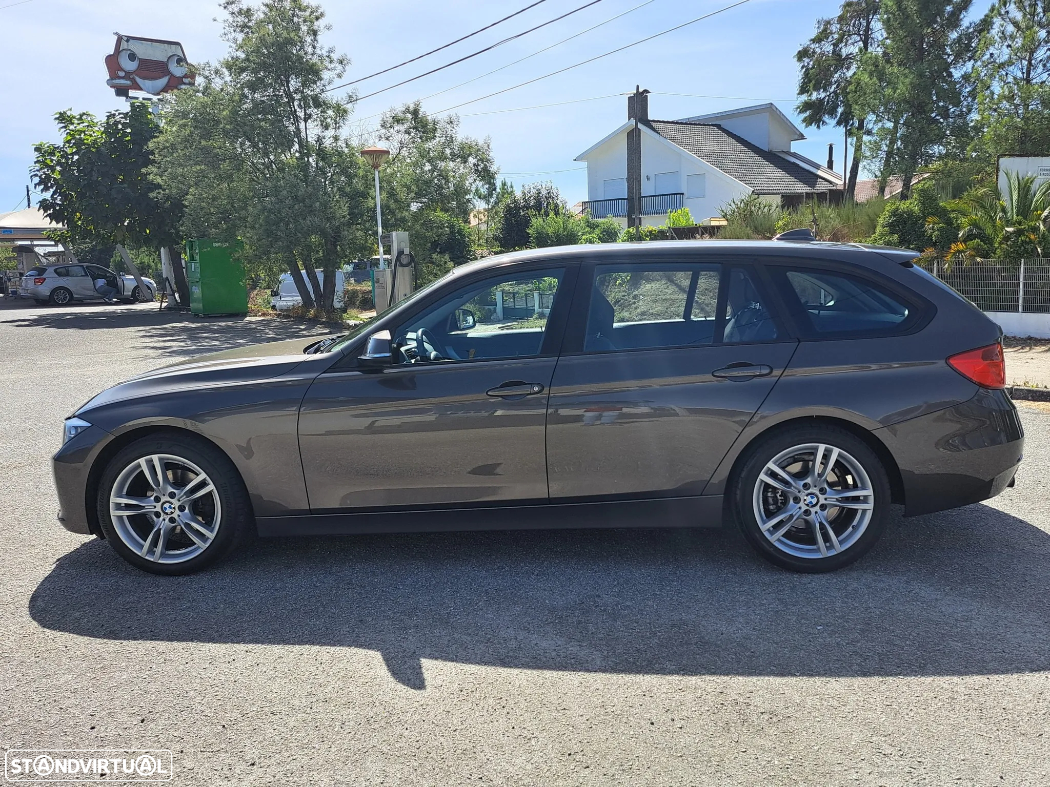 BMW 316 d Touring - 14