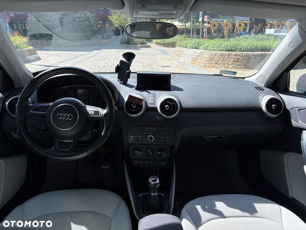 Audi A1 Sportback 1.2 TFSI Attraction - 5