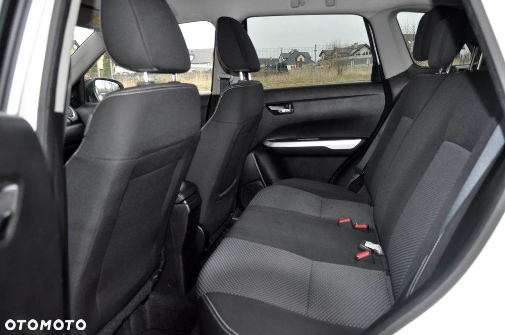 Suzuki Vitara - 25