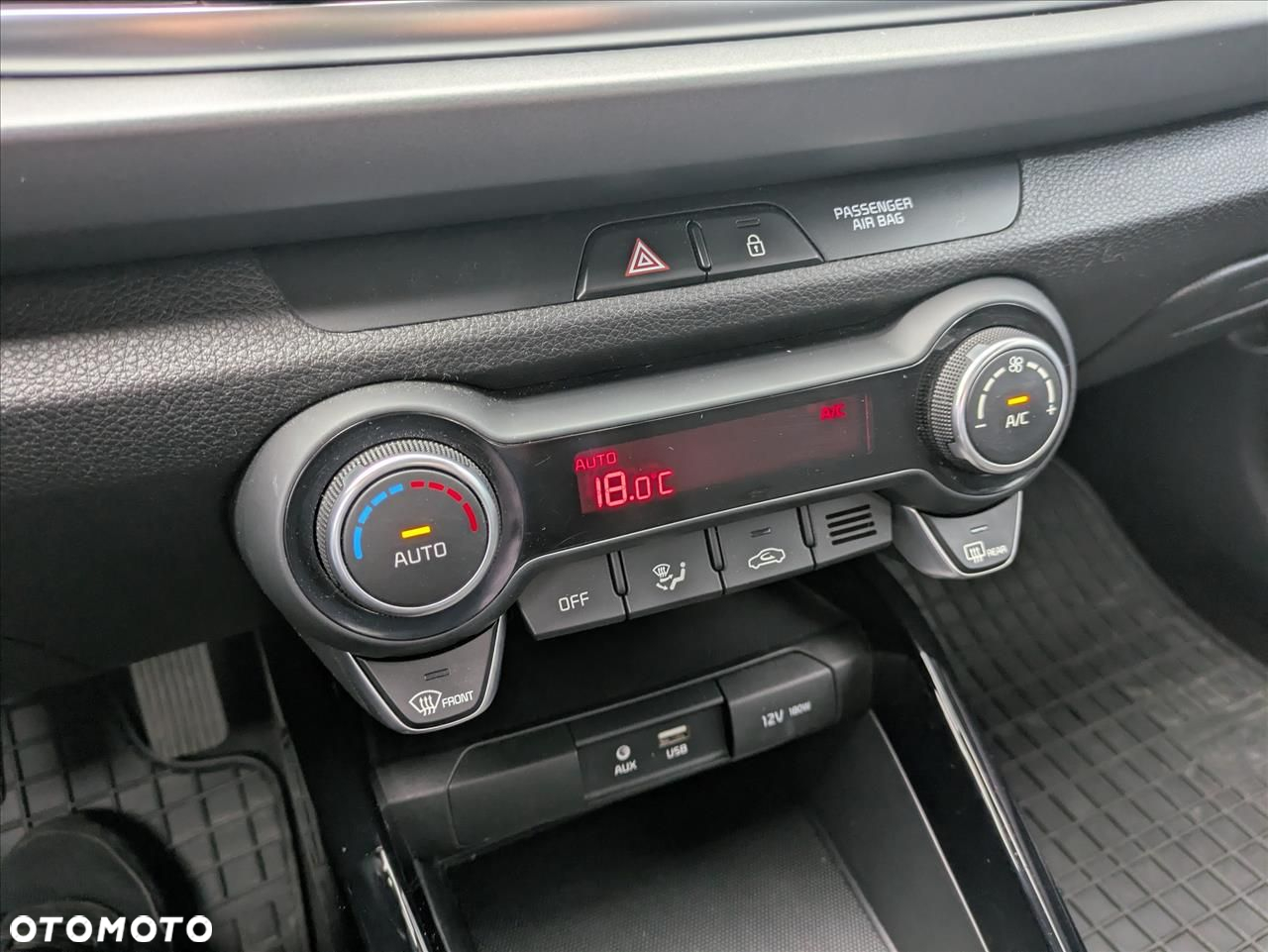 Kia Rio 1.2 L - 16