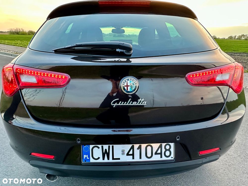 Alfa Romeo Giulietta 1.6 JTDM 16V - 21