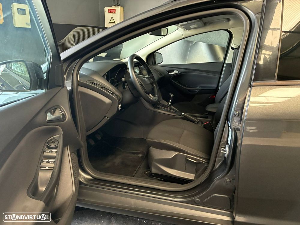 Ford Focus SW 1.5 TDCi Trend+ - 14