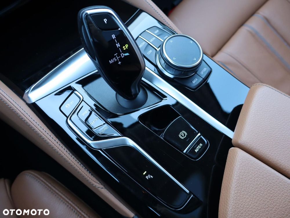 BMW Seria 5 - 12