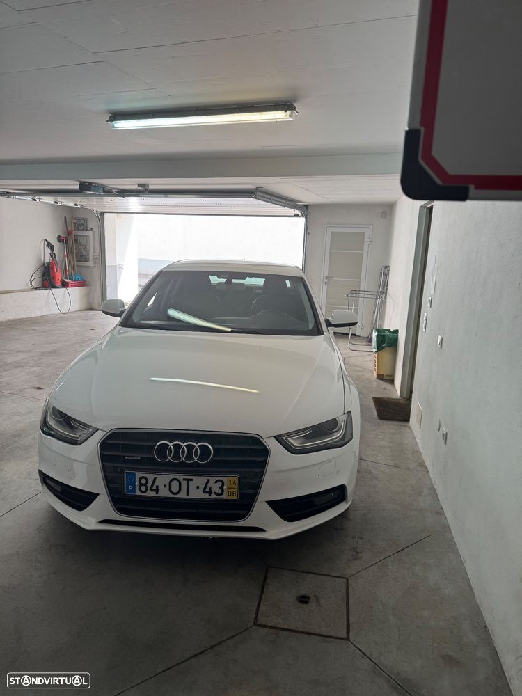 Audi A4 3.0 TDI V6 quattro Advance S tronic - 1