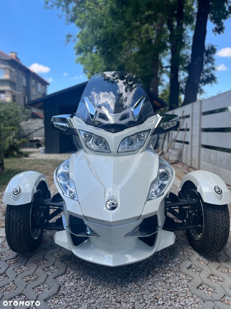 Can-Am Spyder - 2