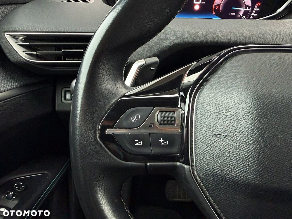 Peugeot 5008 1.2 PureTech Allure S&S EAT8 - 16