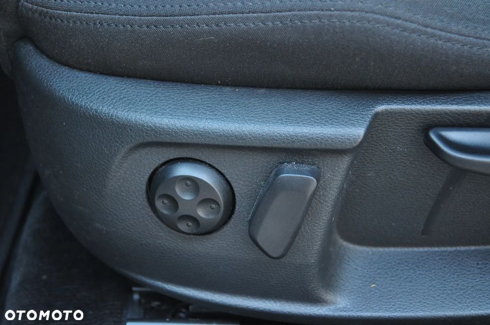 Volkswagen Passat CC - 23