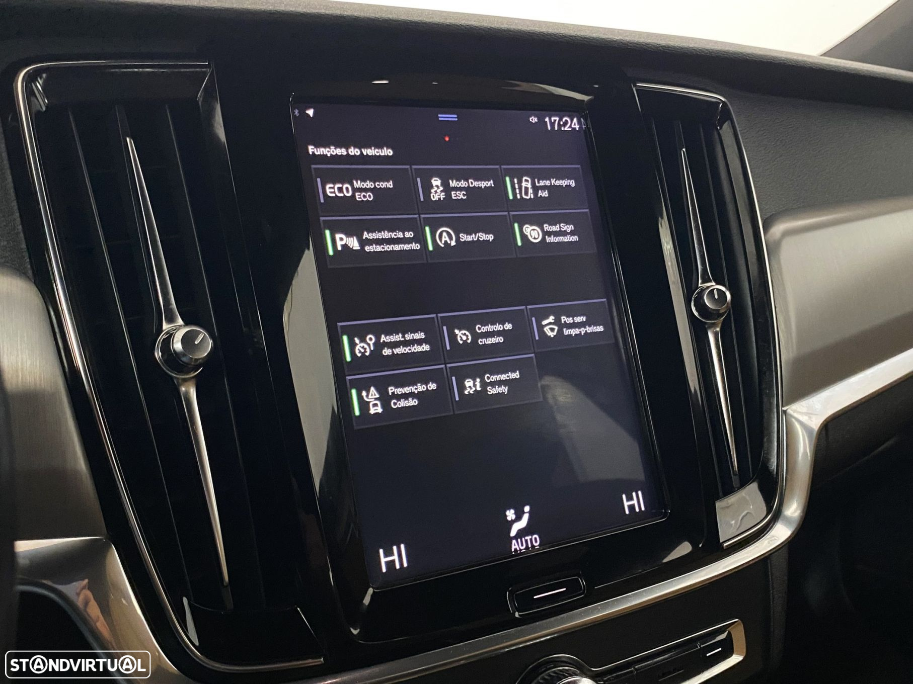 Volvo V90 2.0 D4 Momentum Geartronic - 23