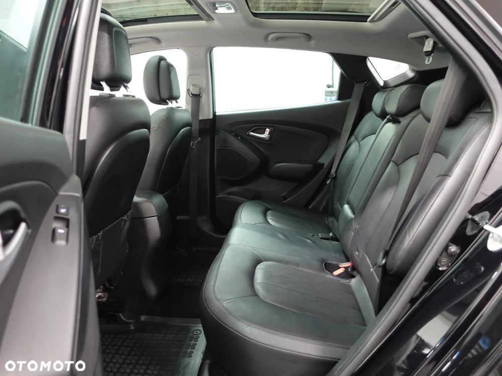 Hyundai ix35 2.0 CRDi 4WD Automatik Premium - 23