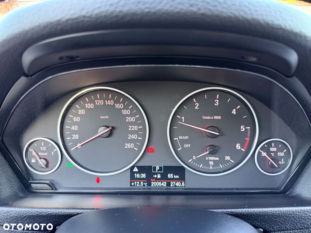 BMW Seria 3 - 36