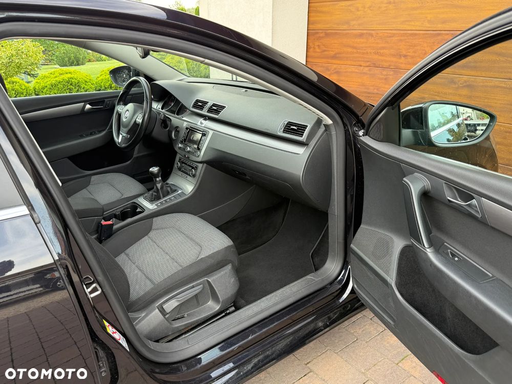 Volkswagen Passat - 6