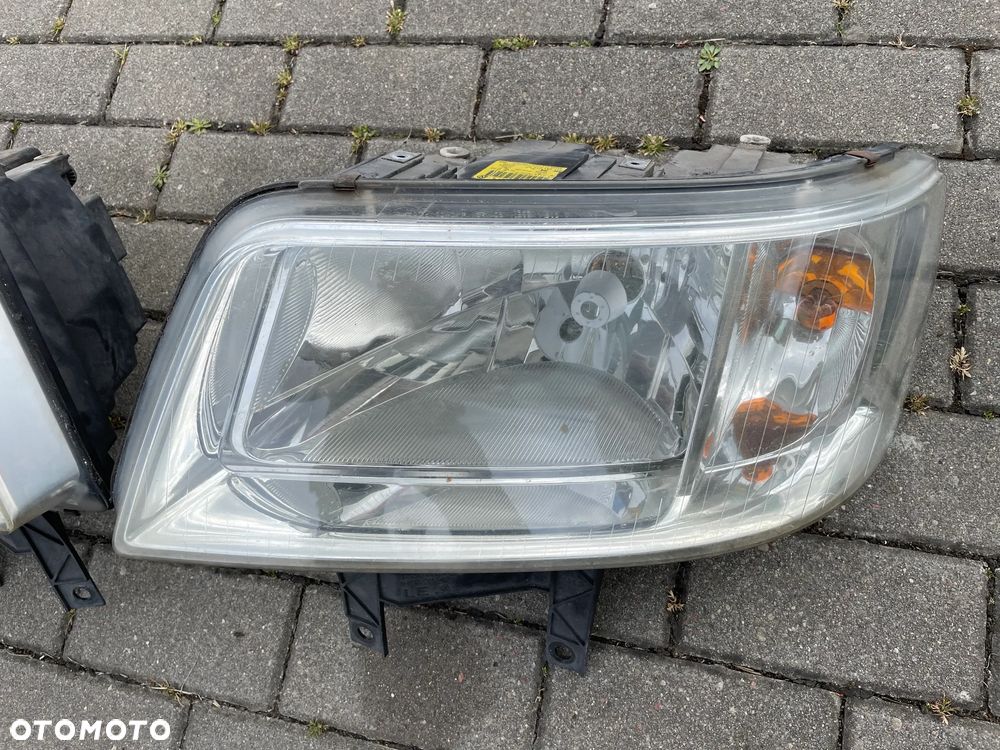 VW T5 lampa reflektor przód lewy prawy oryginał EUROPA - 2