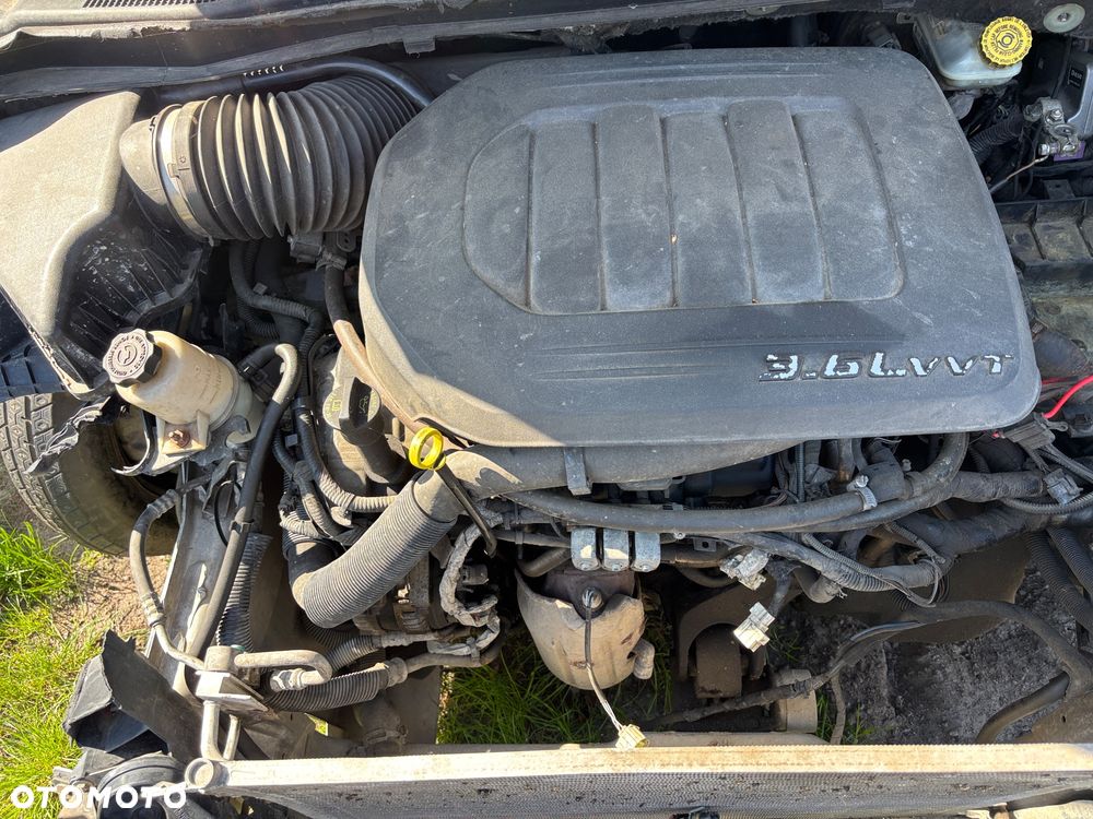 Chrysler Town & Country - 9