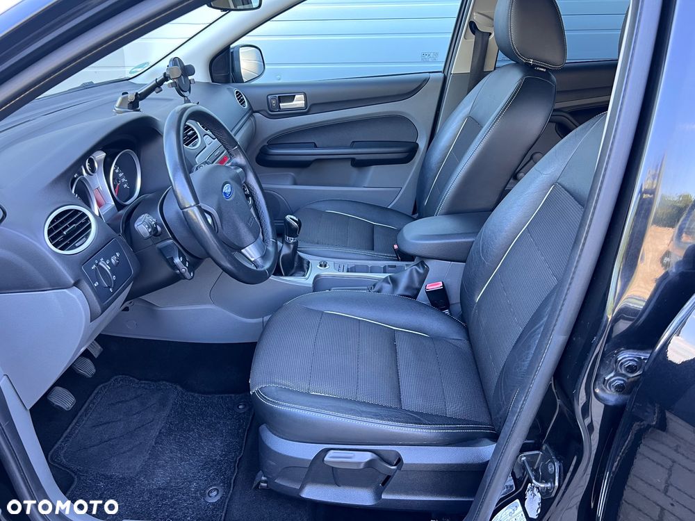 Ford Focus - 16