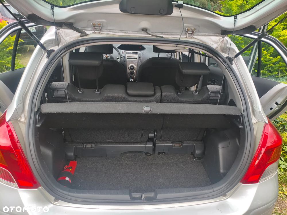 Toyota Yaris 1.33 Luna - 3