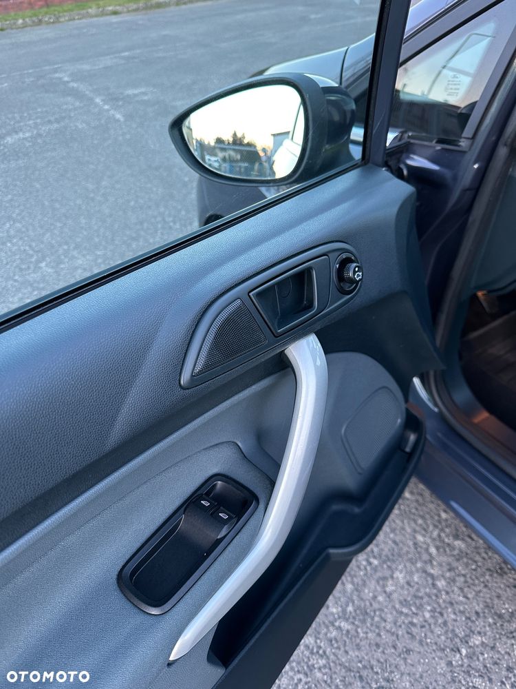 Ford Fiesta 1.25 Viva - 21