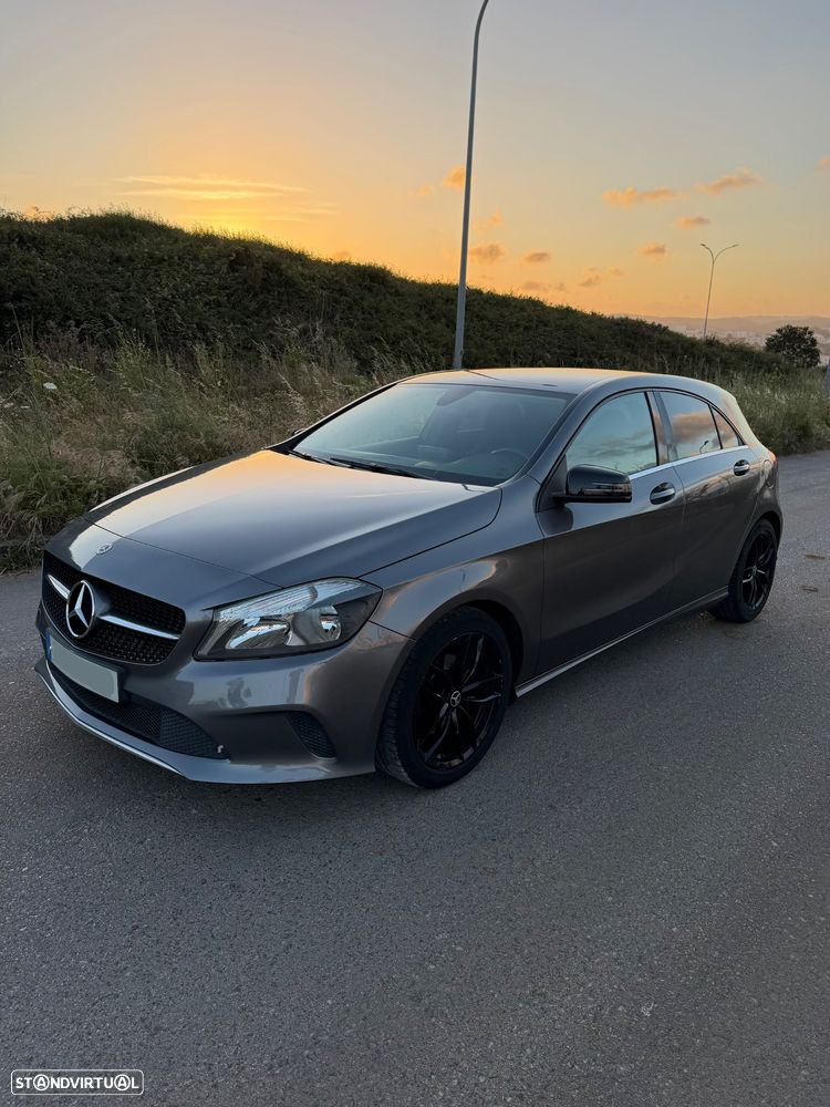 Mercedes-Benz A 180 CDI (BlueEFFICIENCY) Urban - 1