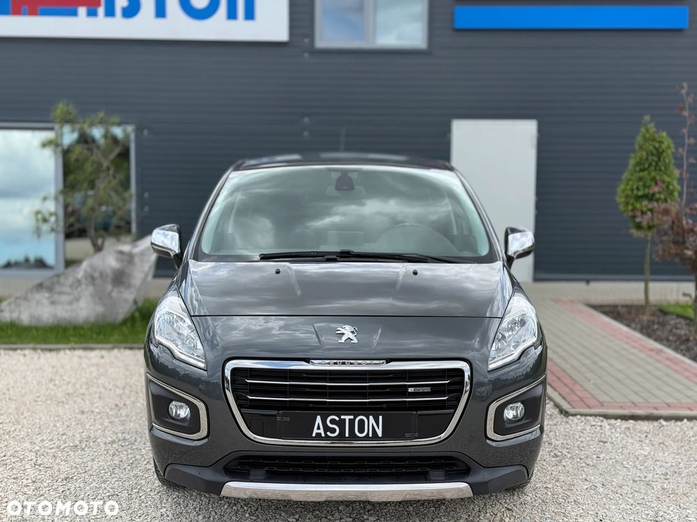 Peugeot 3008 Hybrid4 - 5