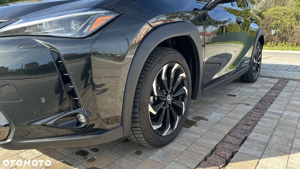 Lexus UX 250h GPF Prestige AWD - 17