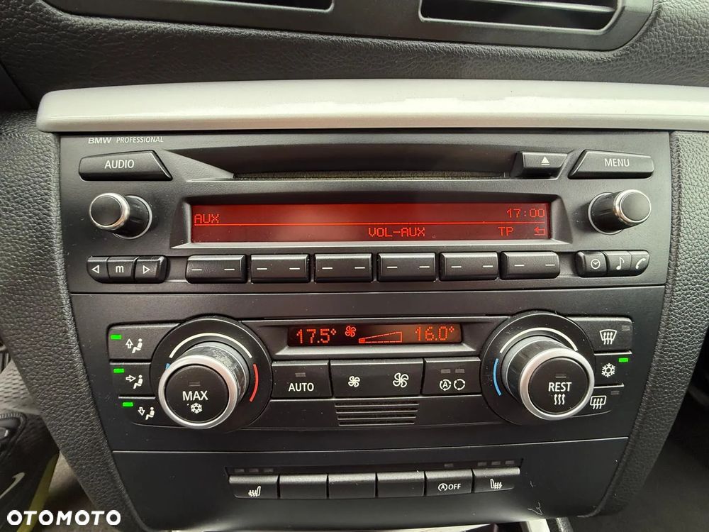 BMW Seria 1 118d DPF Edition Sport - 18