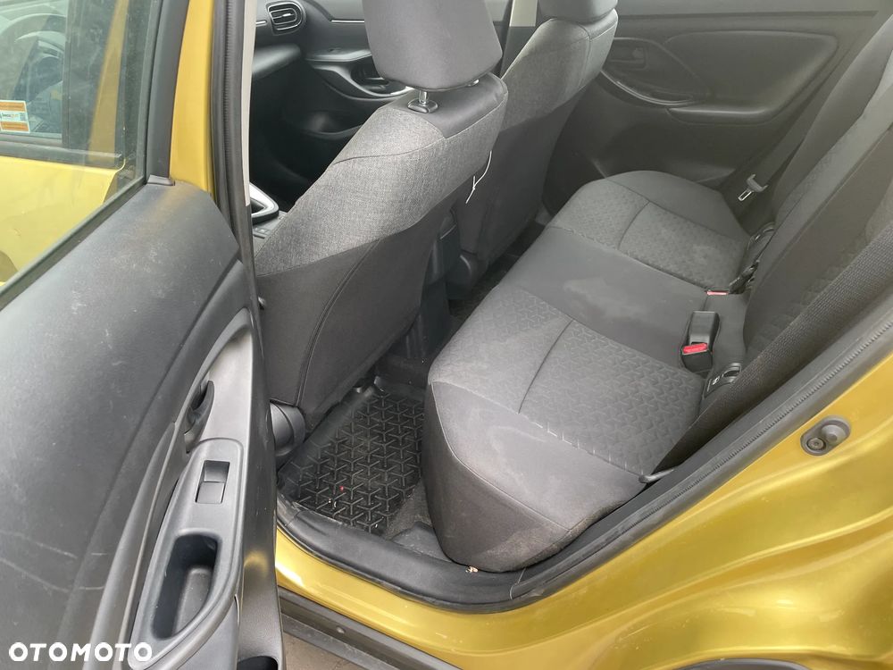 Toyota Yaris Cross - 25