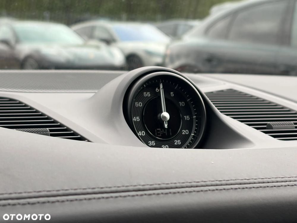 Porsche Cayenne S - 23