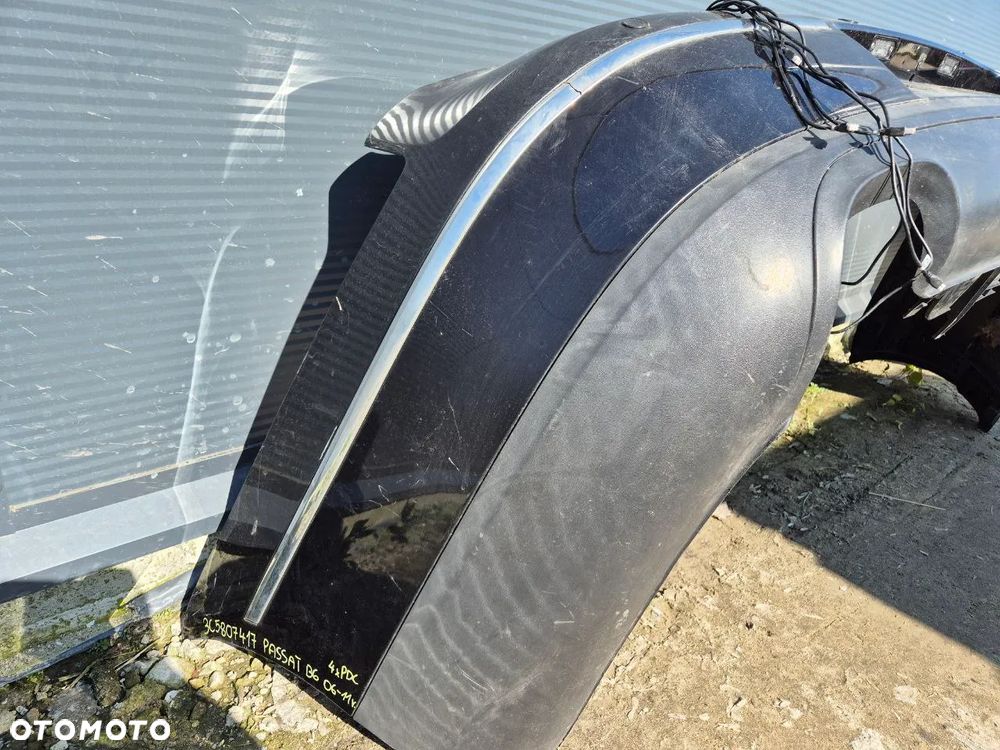 ORYGINALNY ZDERZAK  TYLNY  PASSAT B6 - 28