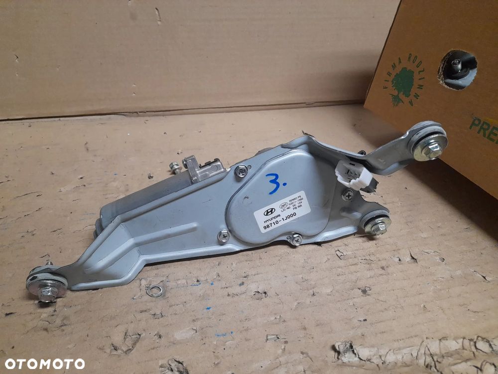 SILNICZEK WYCIERACZKI TYŁ HYUNDAI I20 98710-1J000 - 1
