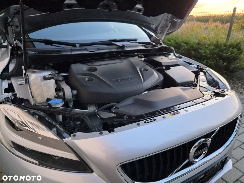 Volvo V40 D2 Kinetic - 36