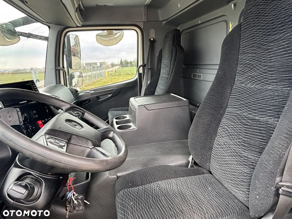 Mercedes-Benz ATEGO 1224 kontener , winda (izoterma 1227, 1230) DMC 11990 kg , z Niemiec, idealny do zabudowy pomoc drogowa , laweta - 21