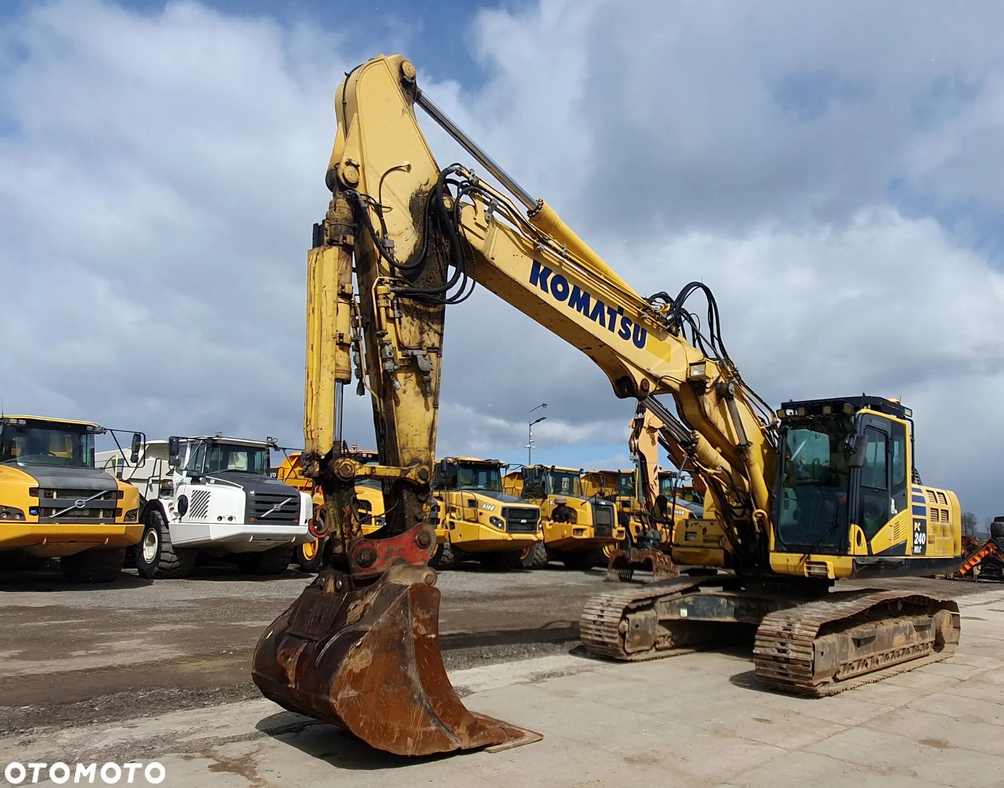 Komatsu PC240 NLC-10 - 1
