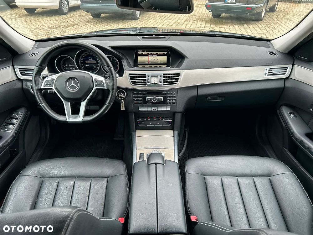 Mercedes-Benz Klasa E 300 CDI BlueEff - 13