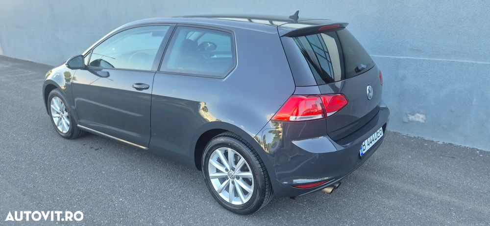Volkswagen Golf - 4