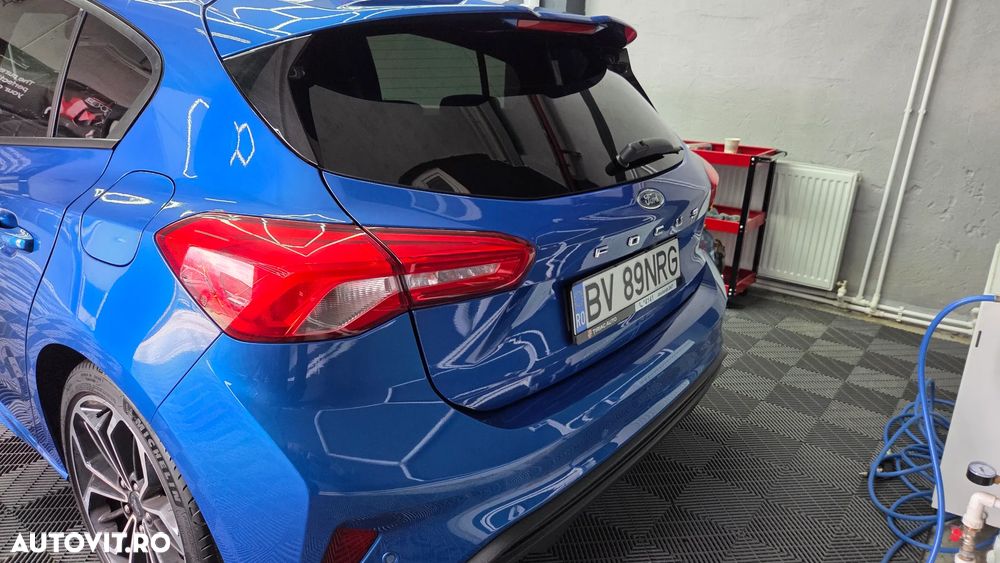 Ford Focus 1.5 EcoBoost ST-Line - 38